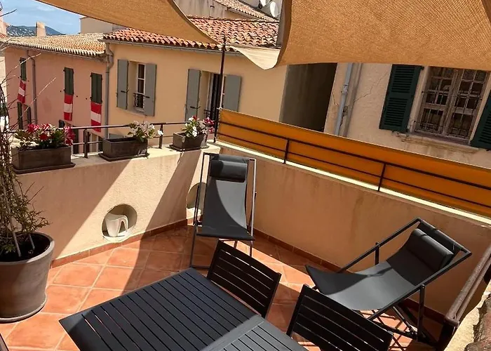 Saint-Tropez Centre - Grand Studio Avec Terrasse
